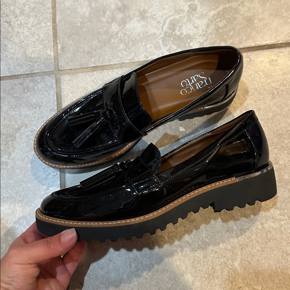 NEW! Franco Sarto Carolynn Black Shiny Tassel Loafers 8 Lug Sole - Picture 5 of 8